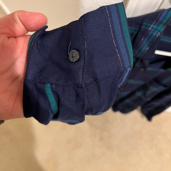 Old Navy button down - Picture 4 of 4